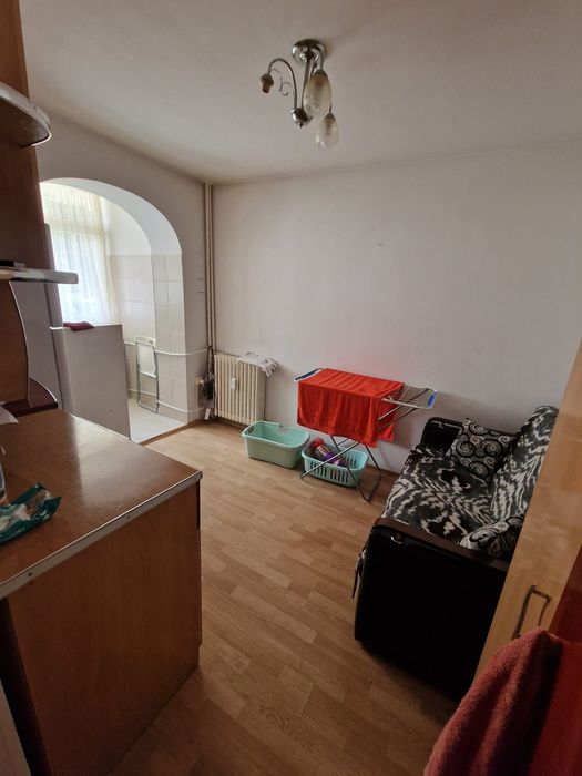 Vand apartament 2 camere