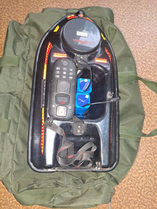 Лодка за захранка- навигация , автопилот с две батерий