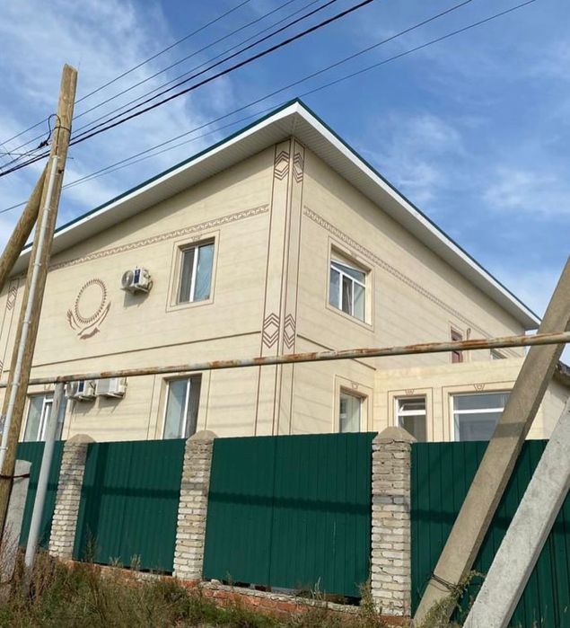 Коттедж  сдаю в рудном