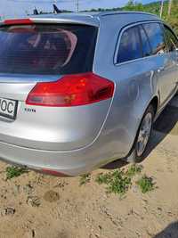 Vând Opel insignia