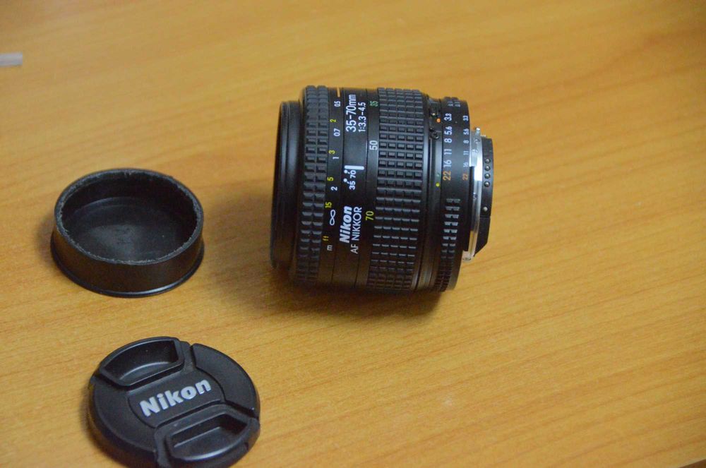obiectiv Nikon  35-70 mm
