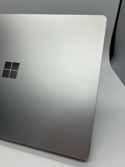 Microsoft Surface Laptop GO - i5 - 256Gb - 8Gb Ram + Garantie