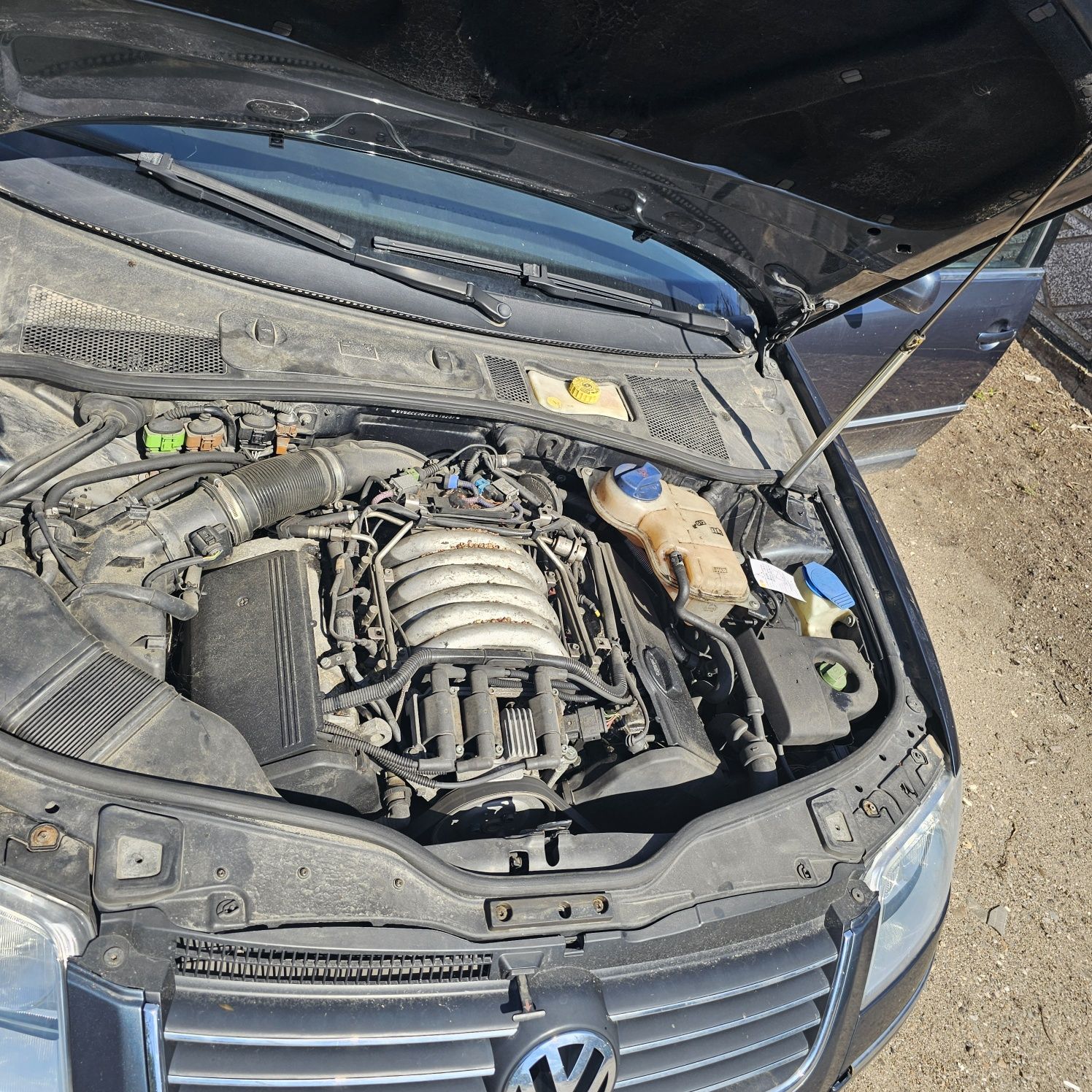 Пасат 5.5 v6 4x4 193k.s на части само