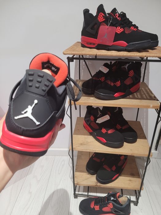 Jordan 4 Premium 399 ron