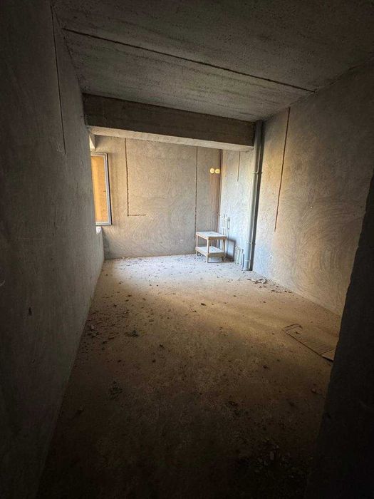 3х комнатная квартира 91кв/м в состоянии коробки, Вокзал