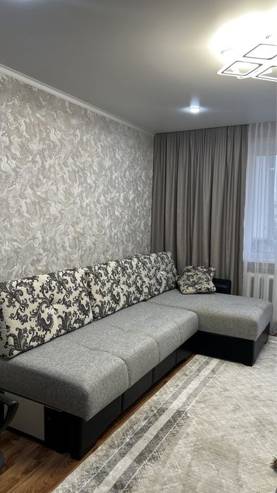 Продам Диван почти новая