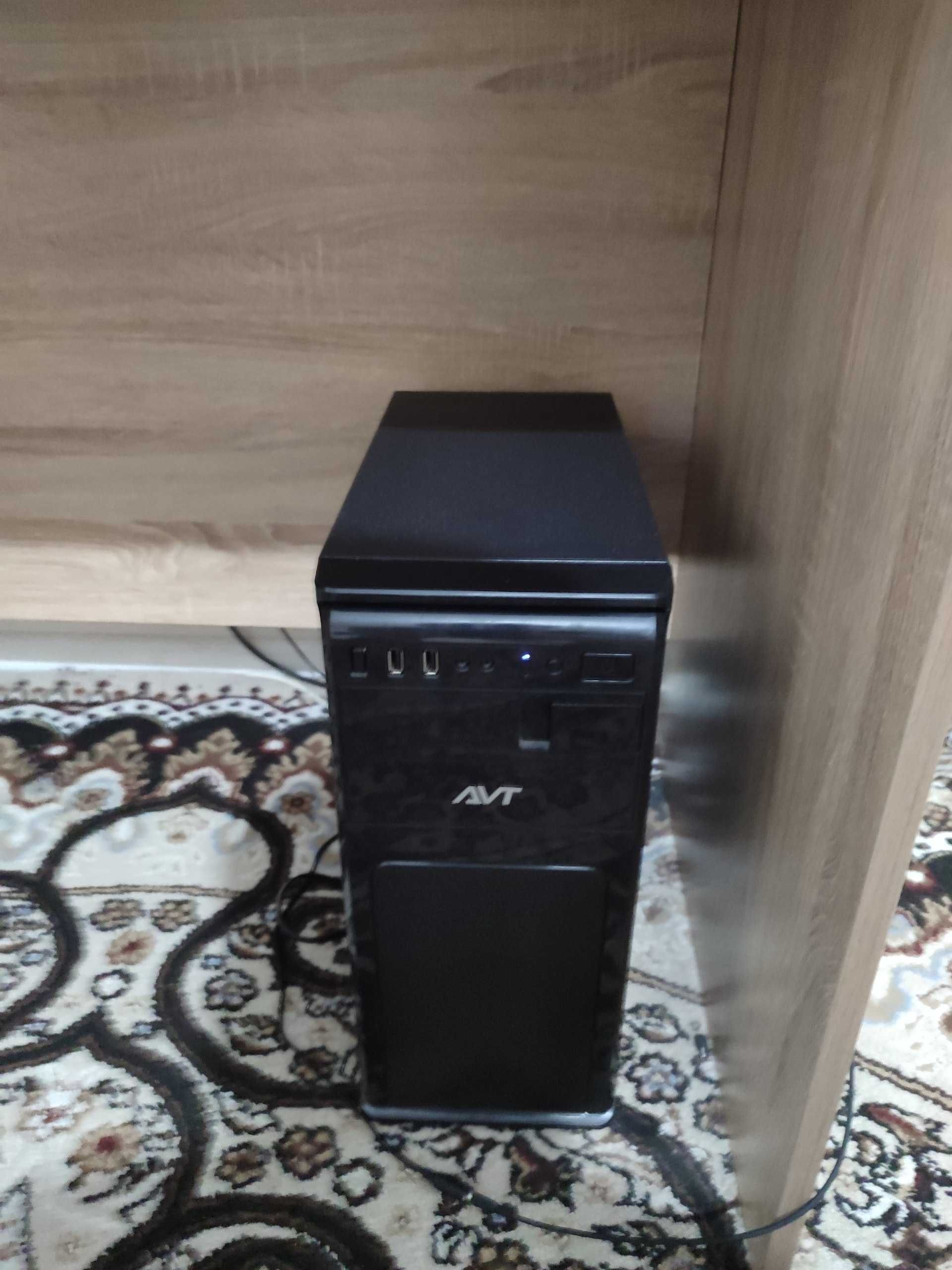 Komp set sotiladi – i5, 16GB RAM, GT 730 + 27"/32" monitorlar