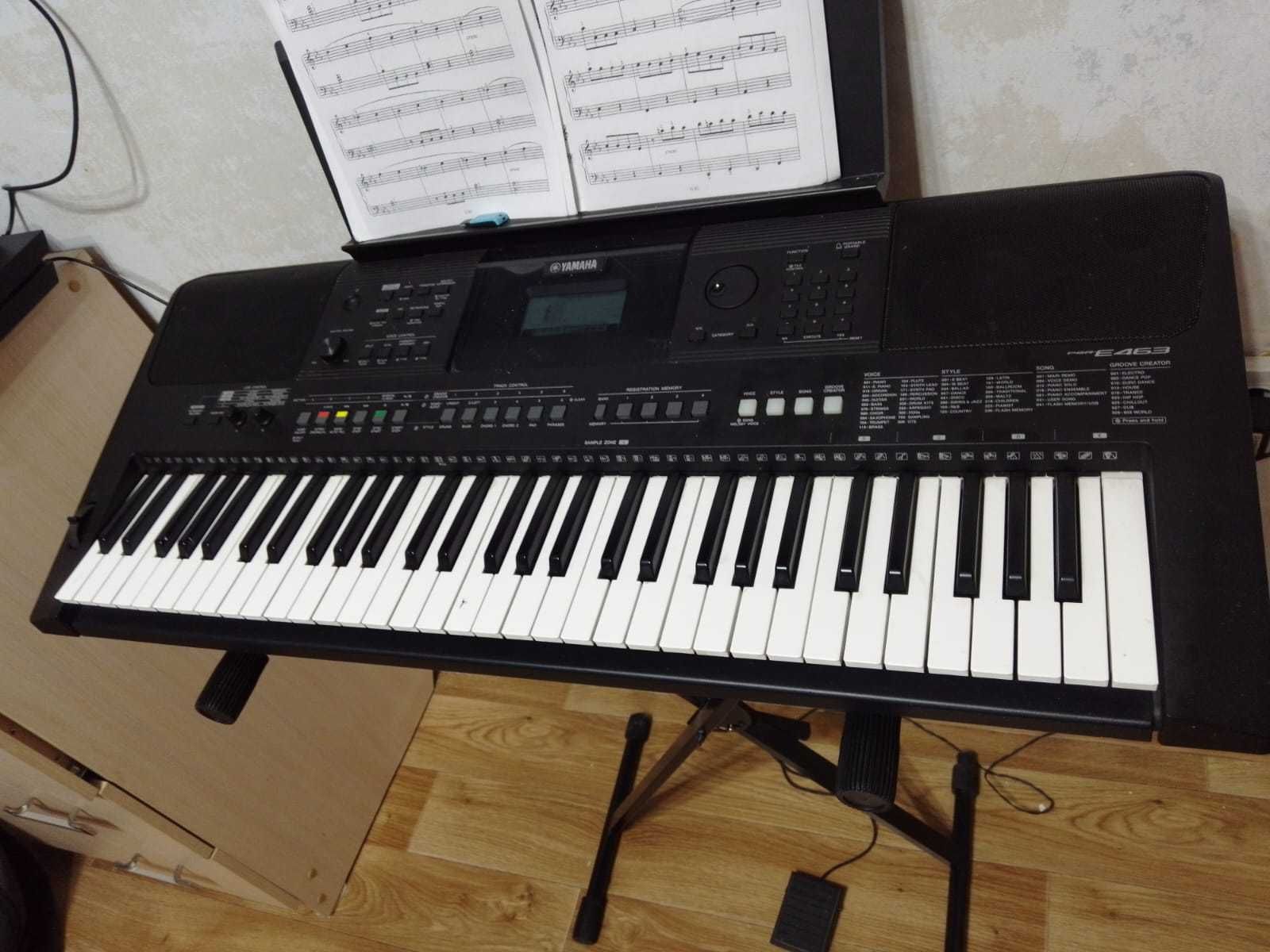 Продается Синтезaтор Yamaha PSR-E463