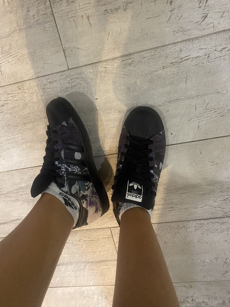 Adidas оригинални маратонки