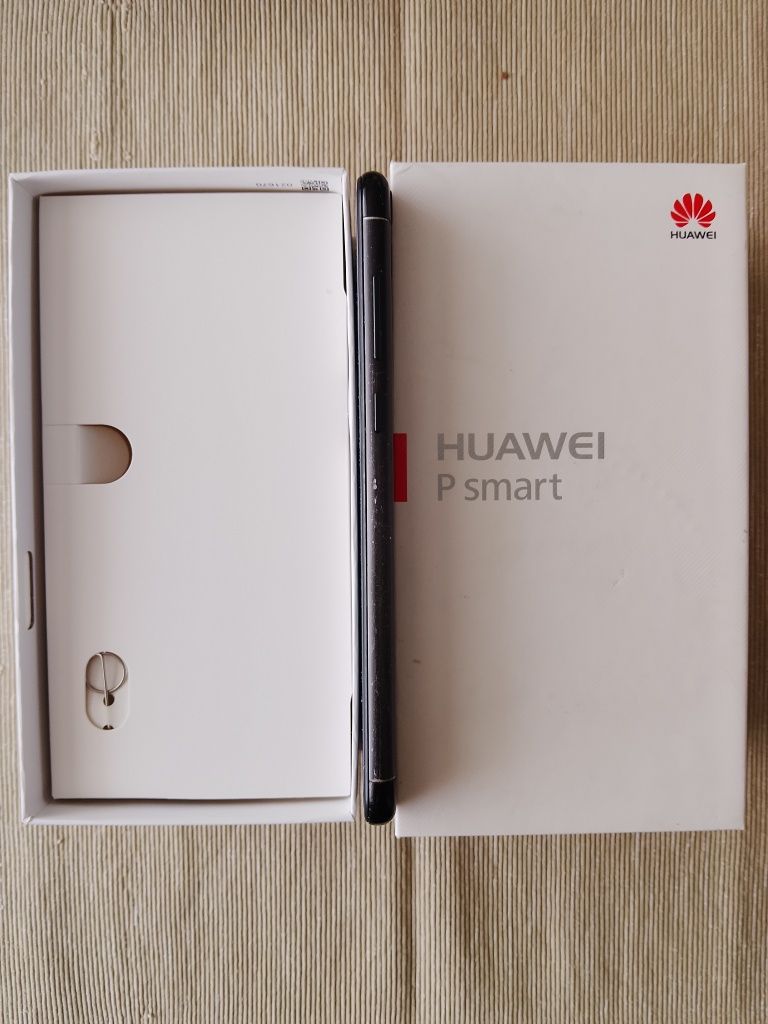Huawei P smart. Android телефон. Chrome и Google достъп.
