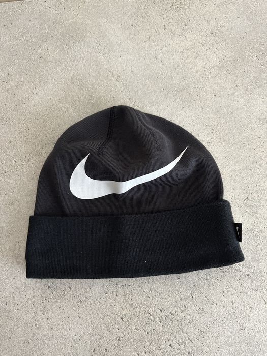 Caciuli Nike gri