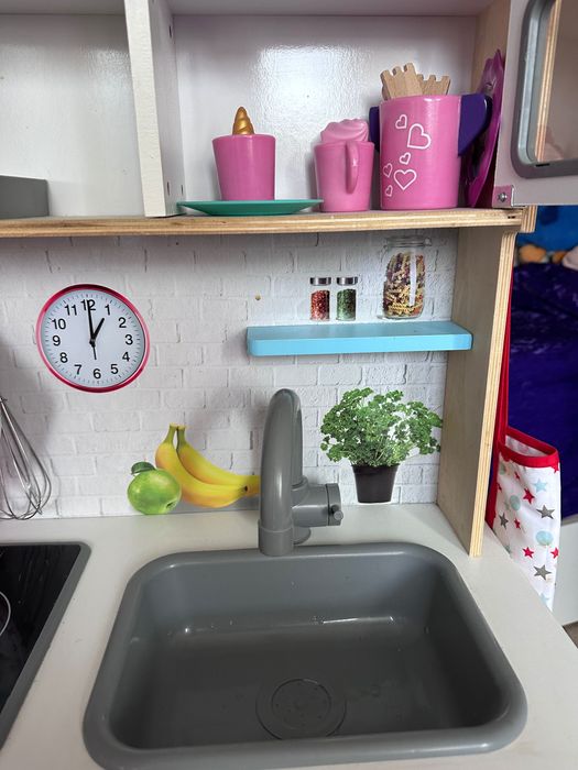 Детска дървена кухня