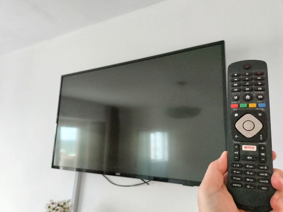 Televizoare LCD smart TV si non-smart TV | Philips | JVC