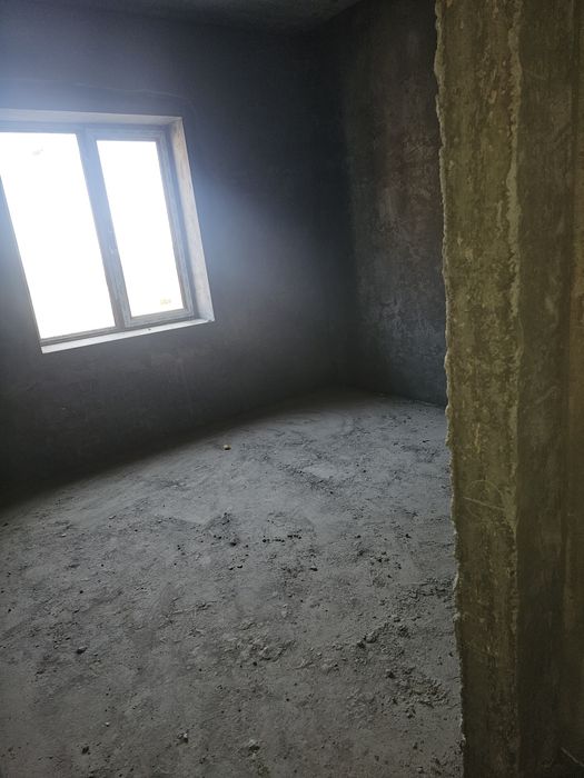 Dom  kvartira Bek baraka   4 etaj 3 xona 65 kv