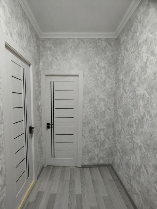 Продажа 1 хона 4 етаж 4 етажл 
Кора камиш 1/3
Бакон 2*6 кв 42