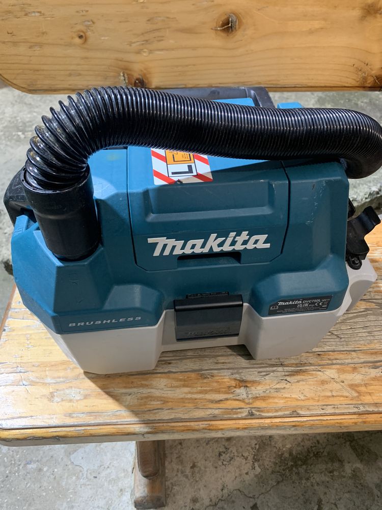 Makita DVC750L /безчеткова прахусмукачка с хепа филтър