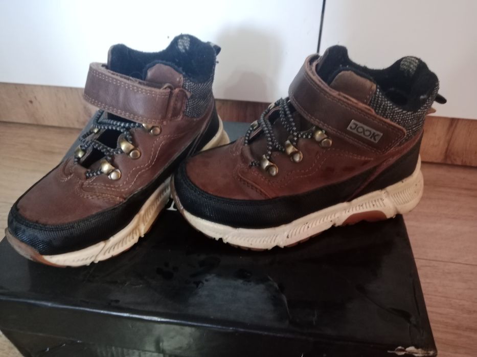 Осенние ботинки на мальчика 27 р