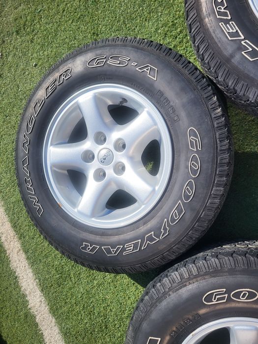 15 5x114.3 Jeep лети джанти 5х114.3