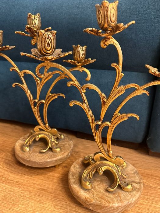 Sfeșnice din bronz și marmura