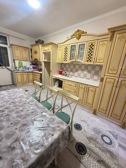 Марказий банк худудида 2 хонали люкс квартира ижарага берилади!