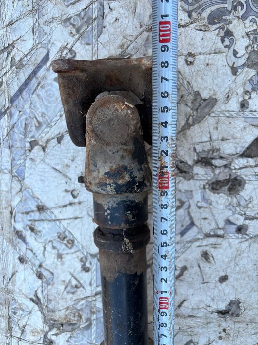 Продам кардан   TOYOTA LAND CRUIZER 100. 120.в идеальном состоянии.Цен