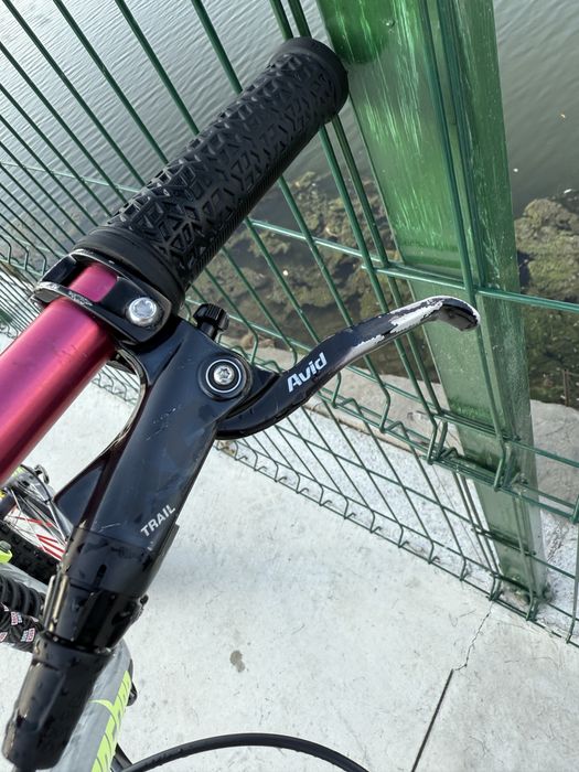 Bicicleta MTB Downhill Banshee Wildcard roti 26.5