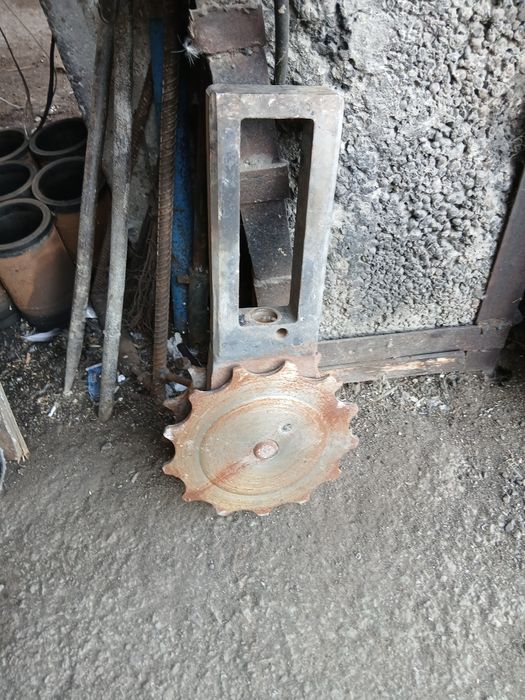Продам запчасти на грунторез