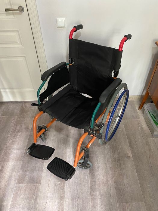 Инвалидное кресло