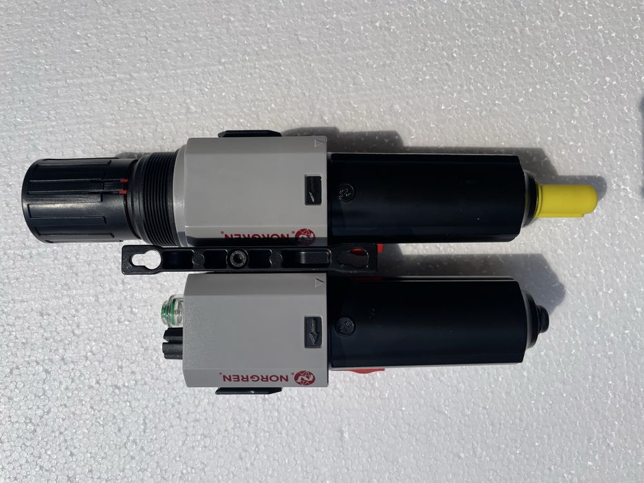 Ansamblu FRL complet: Filtru + Regulator + Lubrificator