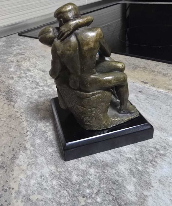 statuieta bronz le baiser