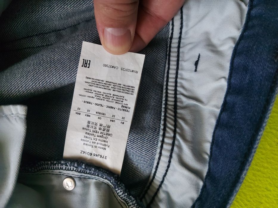 Emporio Armani-М-Оригинални