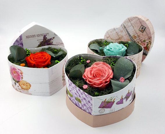 Trandafir criogenat BiaRose 6,5cm intr-o cutie in forma de inima