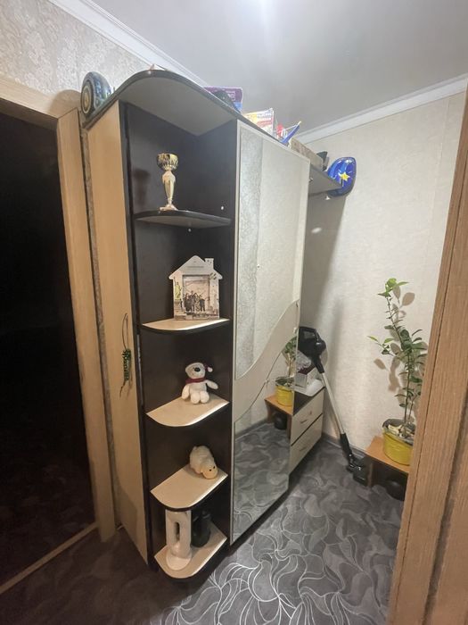 Продам  прихожку