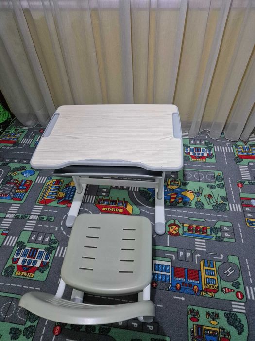 Детски регулируем чин