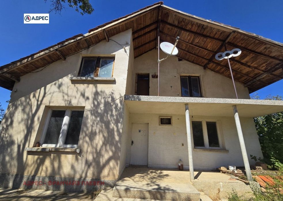 Къща в Плевен, област-с.Коиловци площ 140 цена 79000