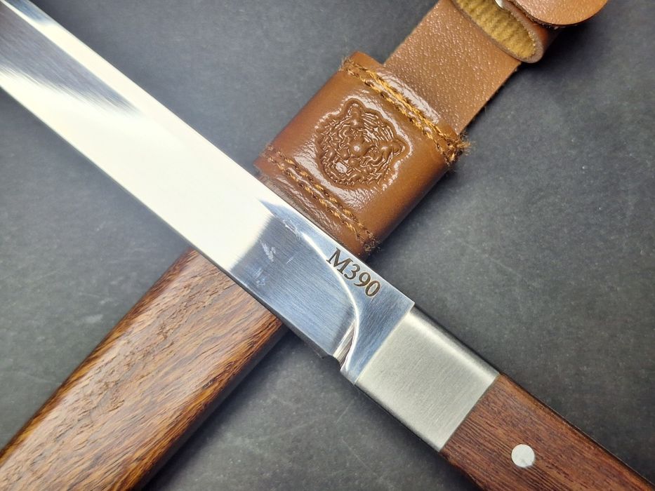 Японски нож M390 с дървена кания