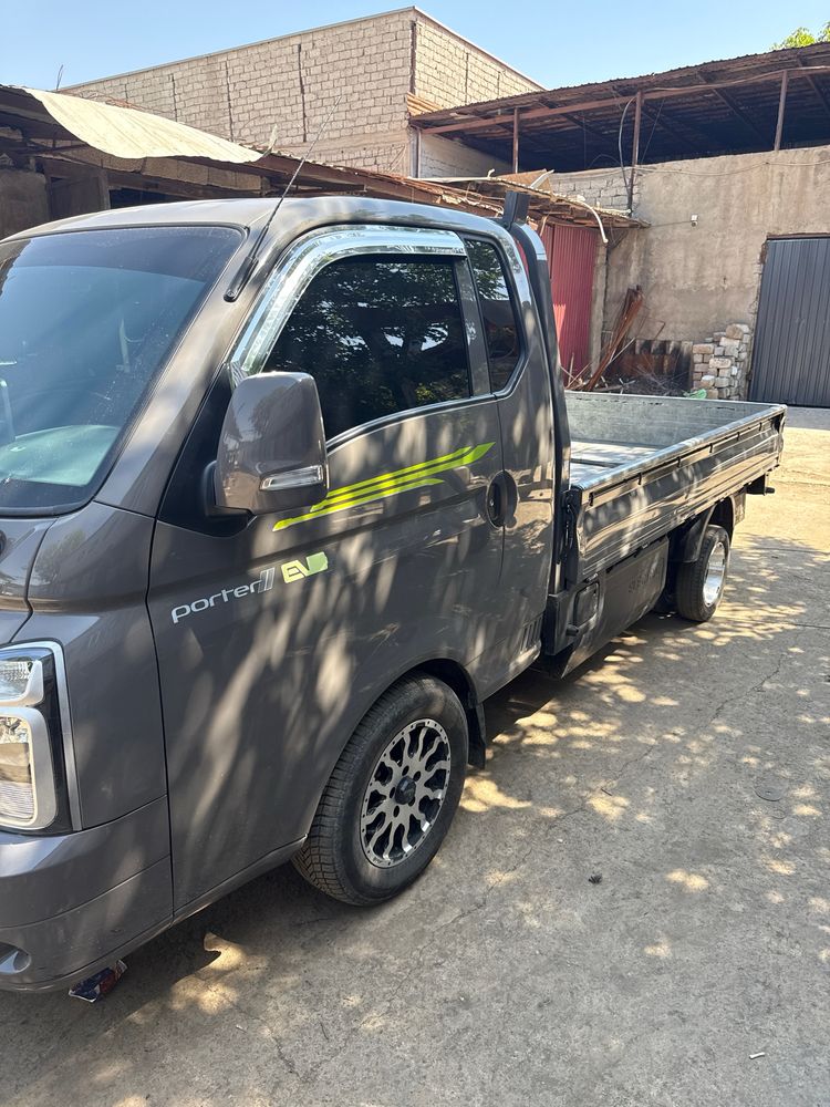 Hyundai. Porter. Ev