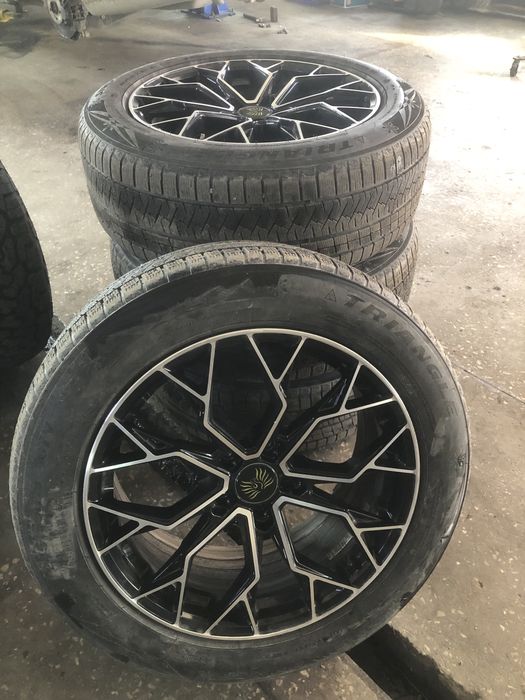 Комплект дисков R19 5x114.3 8.5J ET40 Sakura Wheels с резиной
