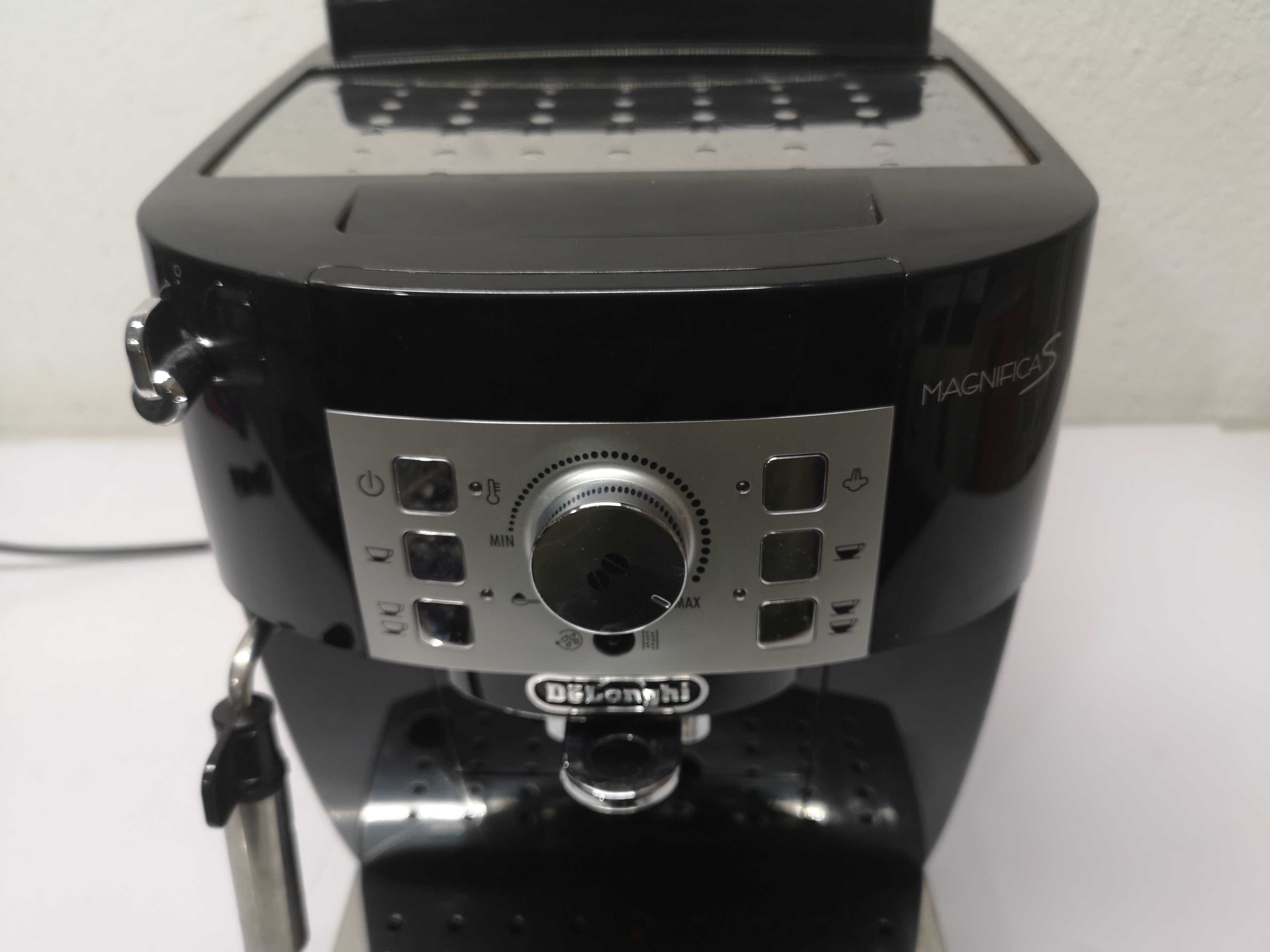 Кафемашина - Delonghi Magnifica S