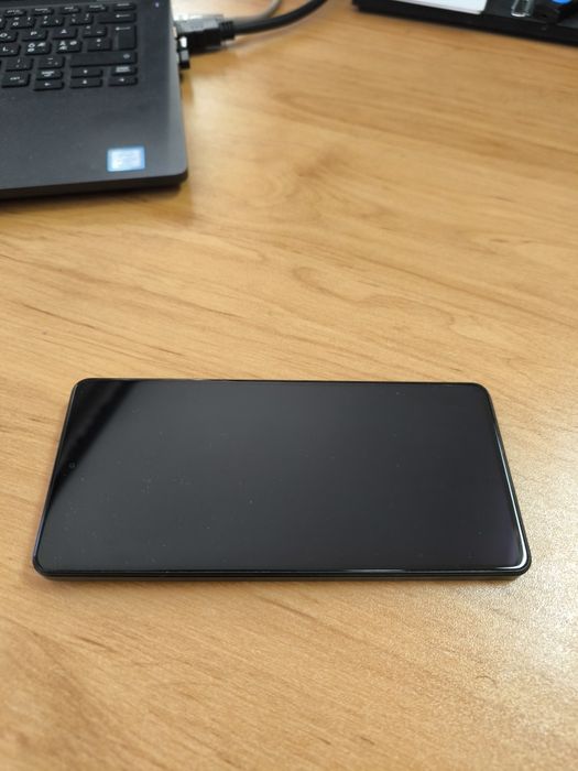 Смартфон Xiaomi Redmi Note 12 Pro 5G – отлично състояние!