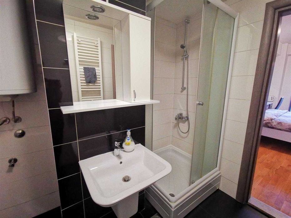 Дава се под наем Едностаен апартамент в Пловдив, Южен - 39 кв.м за 183.6 € - Снимка #2