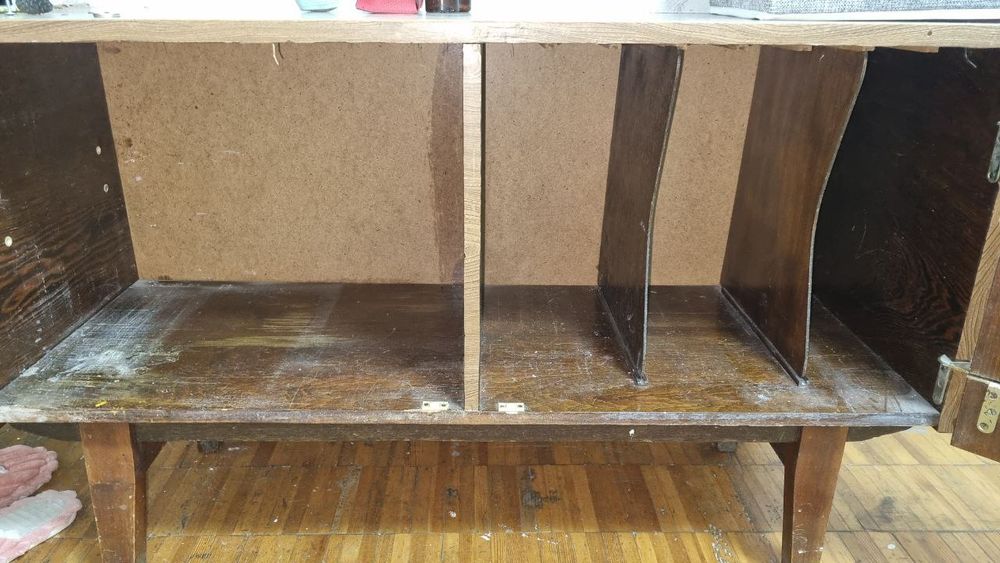 Тумбочка отдам даром