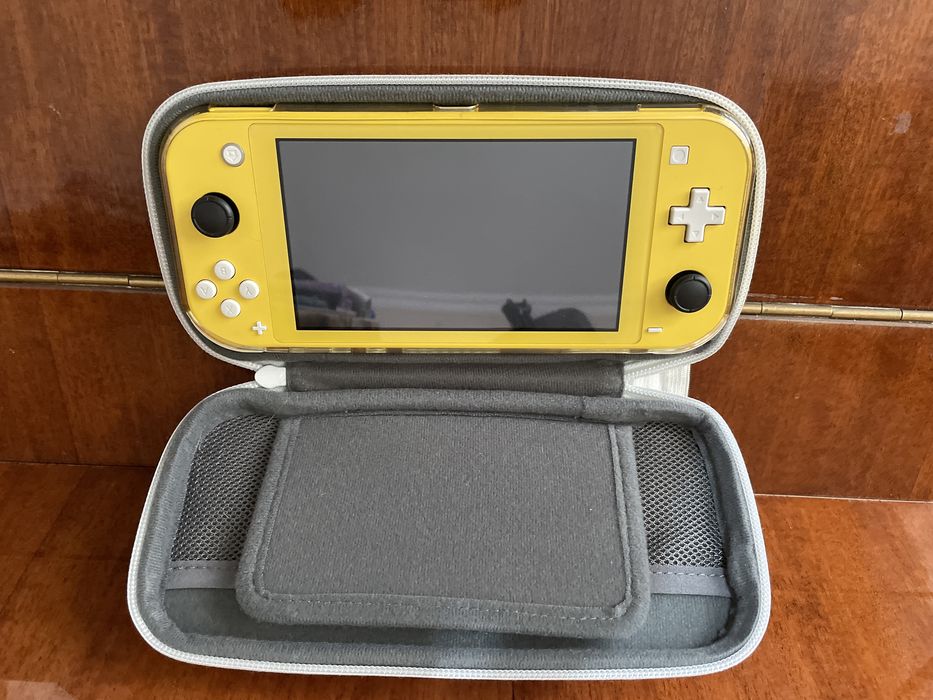 Nintendo Switch Lite+micro cd 512 gb!!! И + чехол в подарок!!!