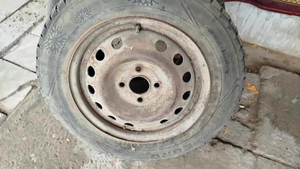 Зимная резина диаметром на 14 в среднем состоянии