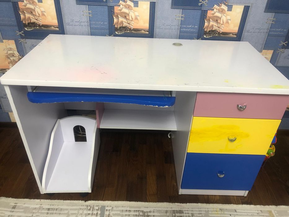 Стол компьтерный б/у