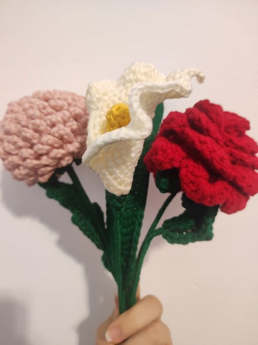 Forme croșetate de diferite dimensiuni