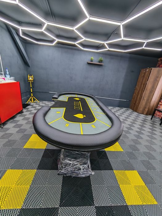 Masa profesionala de poker PE STOC