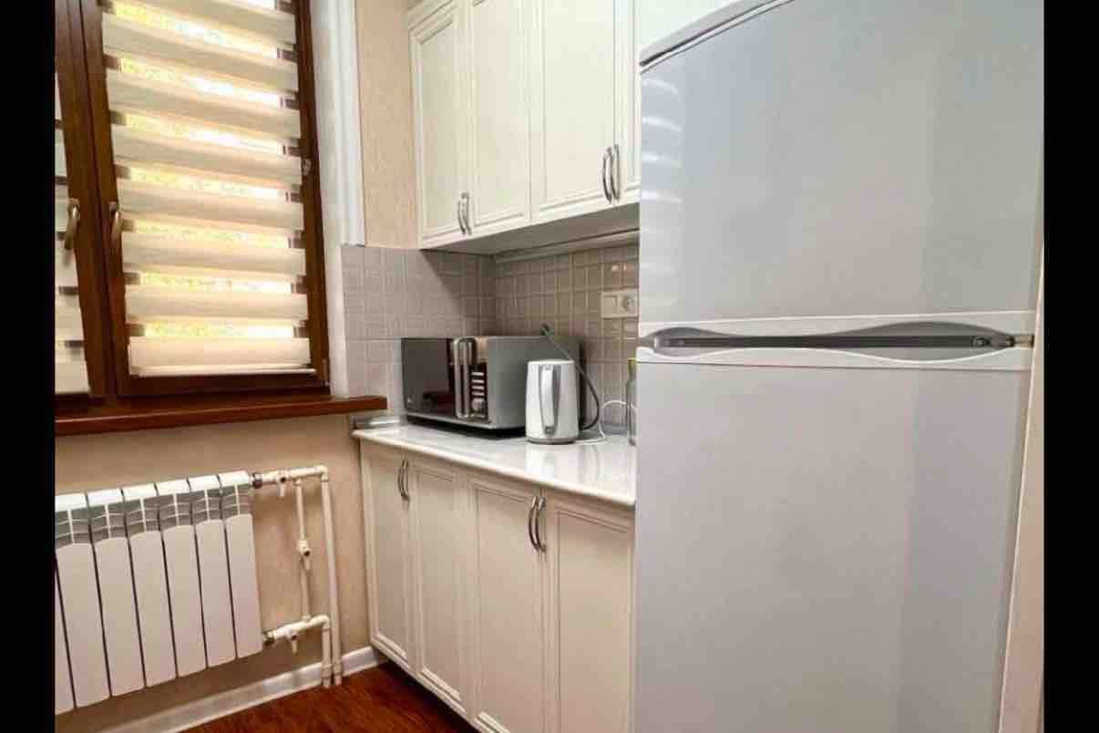 Продаётся 2-х комнатная квартира 65м2 ц1 орентир street 77