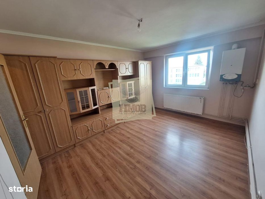 Garsoniera 22mp Henri Coanda etaj 3