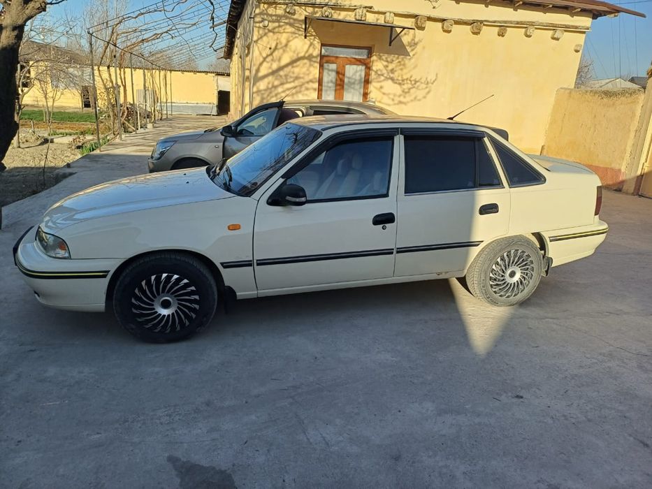 Nexia 1 sotiladi srochna